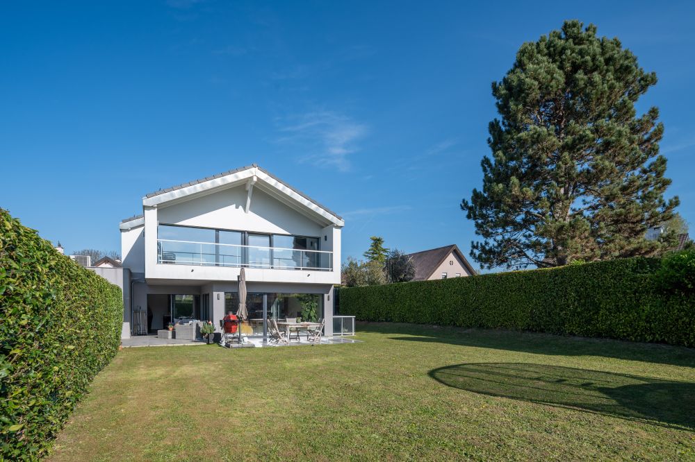 Commugny | Villa contemporaine en Terre Sainte